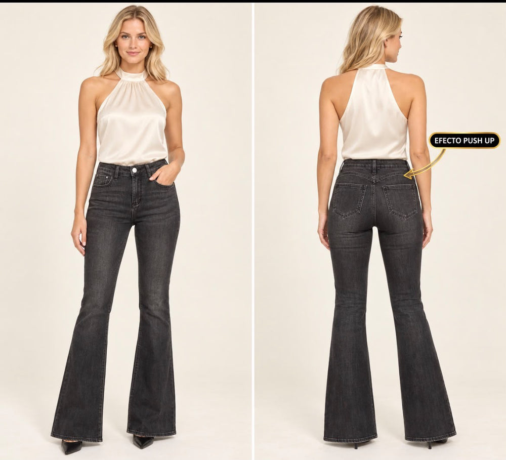Pantalón vaquero negro, campana, súper push up
